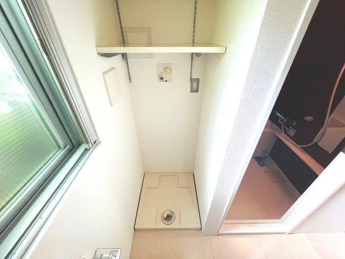 物件内観写真13　(洗濯機置場)