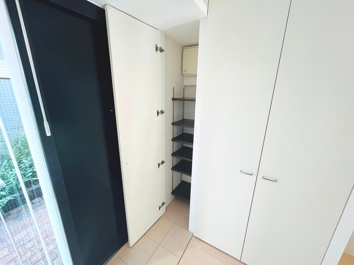 物件内観写真15　(靴箱)