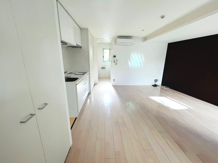 物件内観写真16　(廊下)