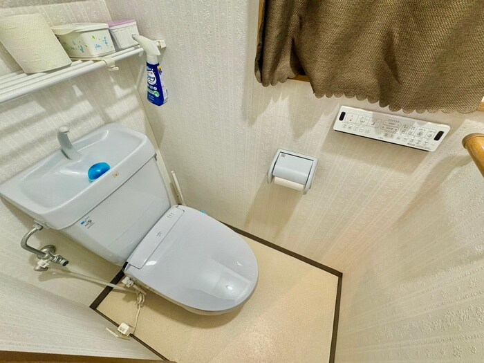 物件内観写真3　(トイレ)