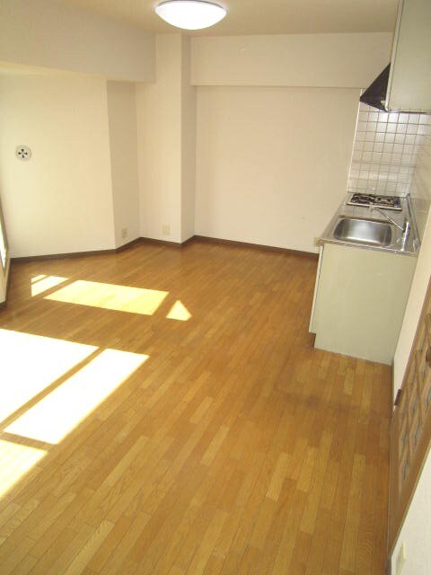 物件内観写真4　(居室)