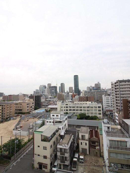 物件内観写真22　(室内からの展望)