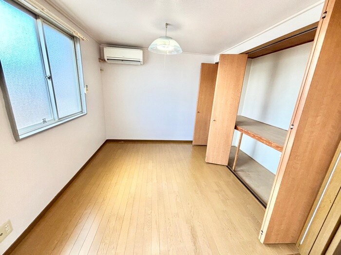 物件内観写真11　(居室)