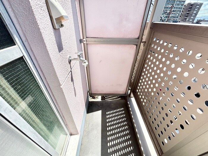 物件内観写真17　(洗濯機置場)