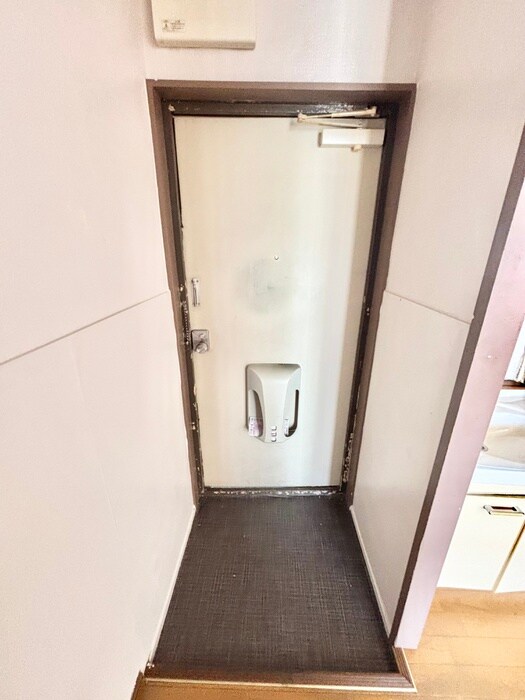 物件内観写真22　(玄関)