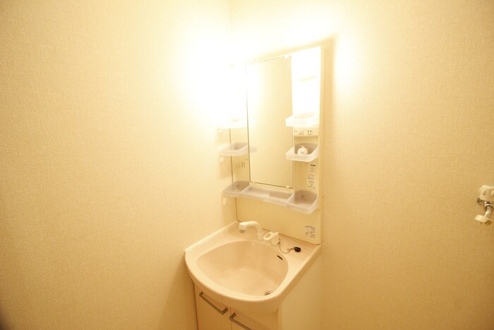 物件内観写真8　(洗面)