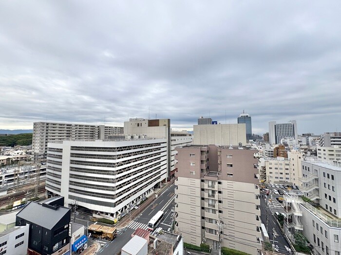 物件内観写真17　(室内からの展望)