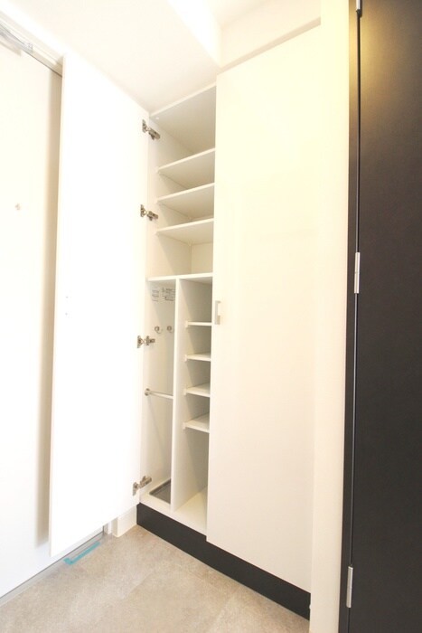 物件内観写真18　(靴箱)