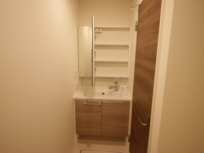 物件内観写真12　(洗面)