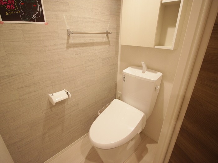 物件内観写真14　(トイレ)