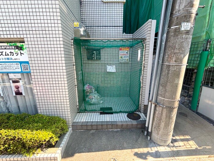物件外観写真6　(建物設備)