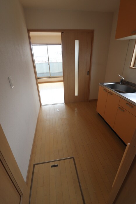 物件内観写真16　(廊下)