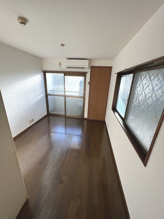 物件内観写真11　(居室)