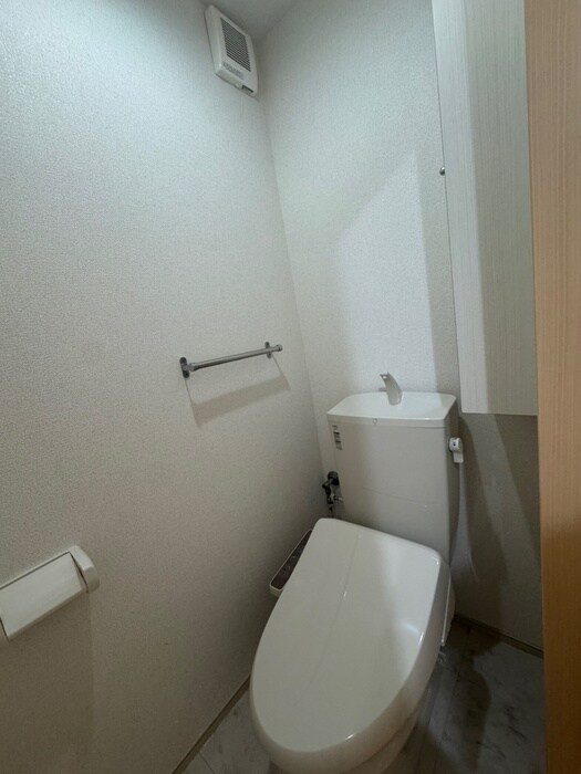 物件内観写真15　(トイレ)