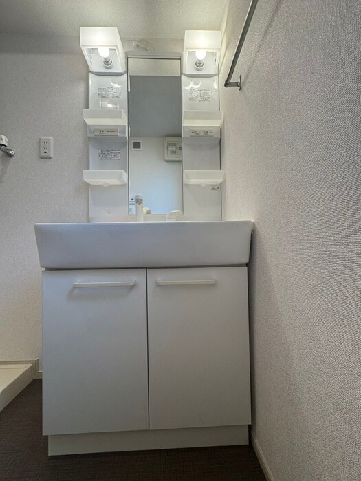 物件内観写真15　(洗面)