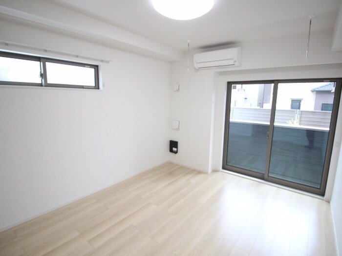 物件内観写真9　(居室)