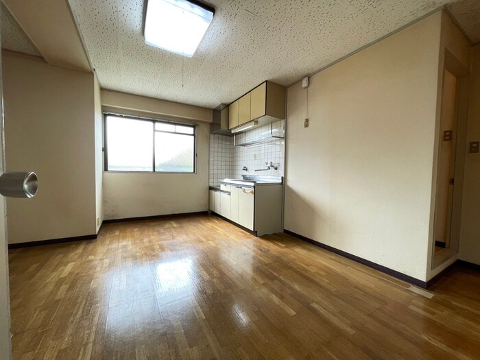 物件内観写真9　(居室)