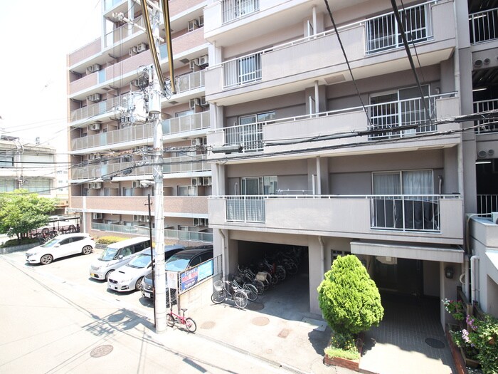 物件内観写真19　(室内からの展望)