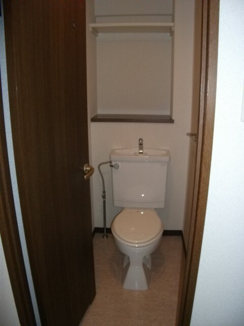 物件内観写真11　(トイレ)