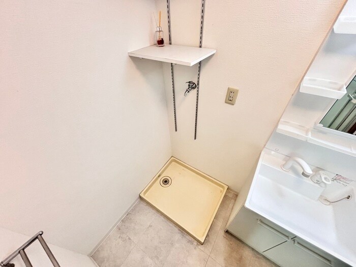 物件内観写真21　(洗濯機置場)