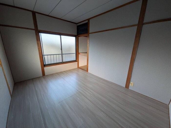 物件内観写真10　(居室)