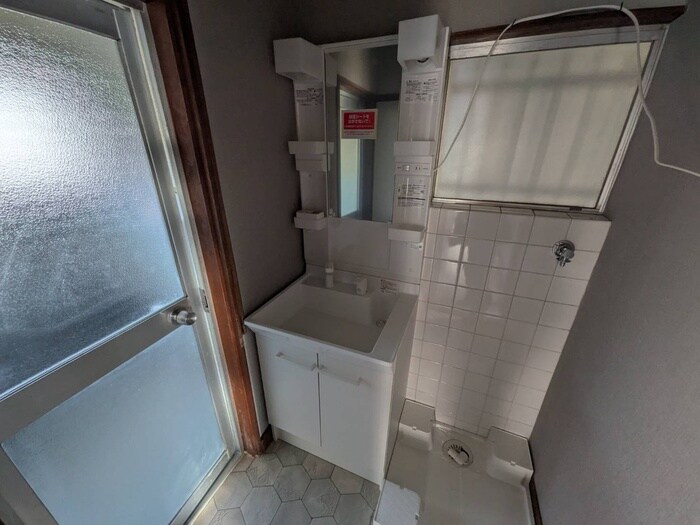 物件内観写真15　(洗面)