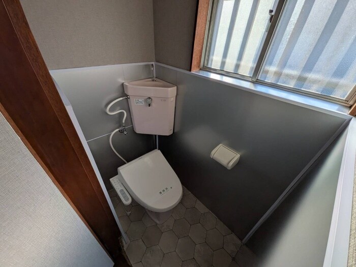物件内観写真17　(トイレ)