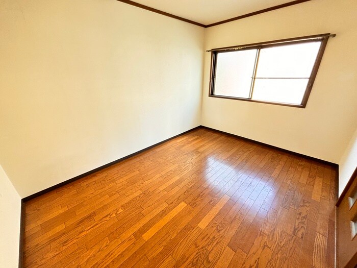 物件内観写真18　(居室)