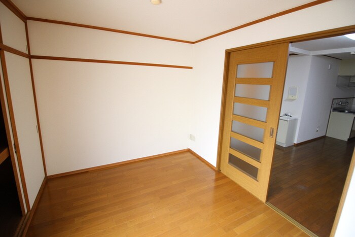 物件内観写真21　(居室)