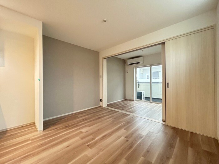 物件内観写真6　(居室)