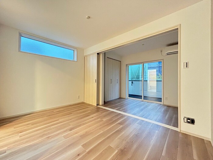 物件内観写真6　(居室)