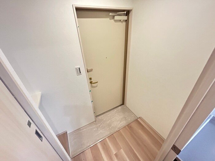 物件内観写真15　(玄関)