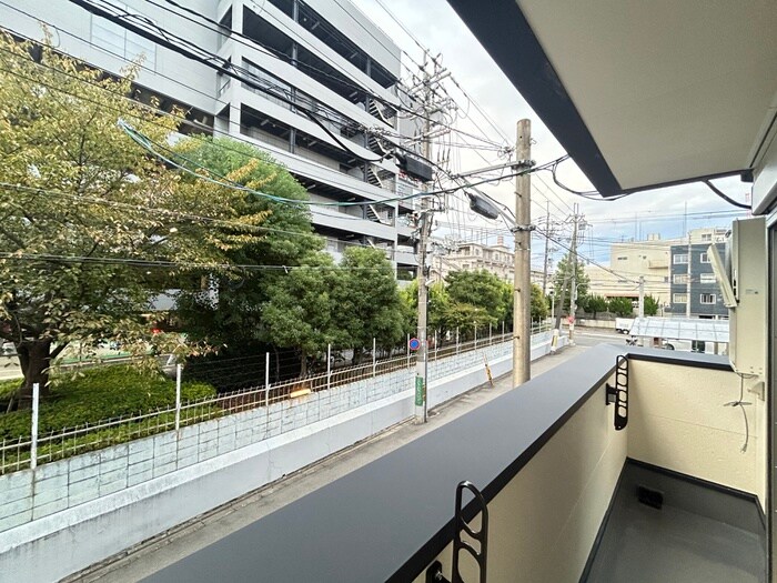 物件内観写真16　(室内からの展望)