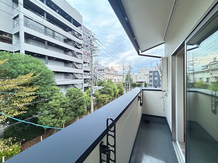 物件内観写真16　(室内からの展望)