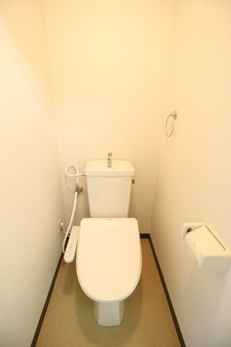 物件内観写真8　(トイレ)