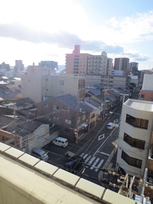 物件内観写真9　(室内からの展望)