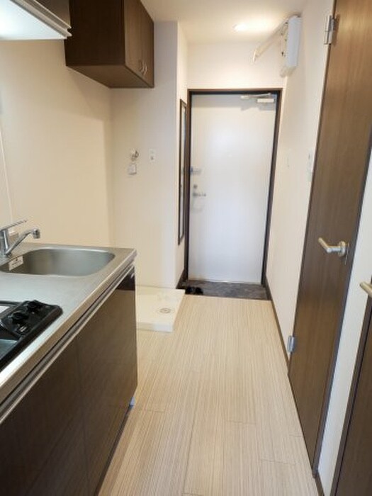 物件内観写真12　(廊下)