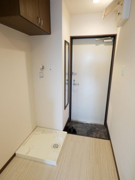 物件内観写真13　(洗濯機置場)