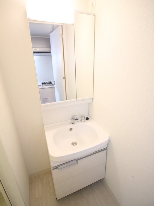 物件内観写真12　(洗面)