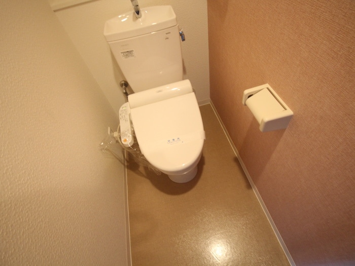 物件内観写真15　(トイレ)