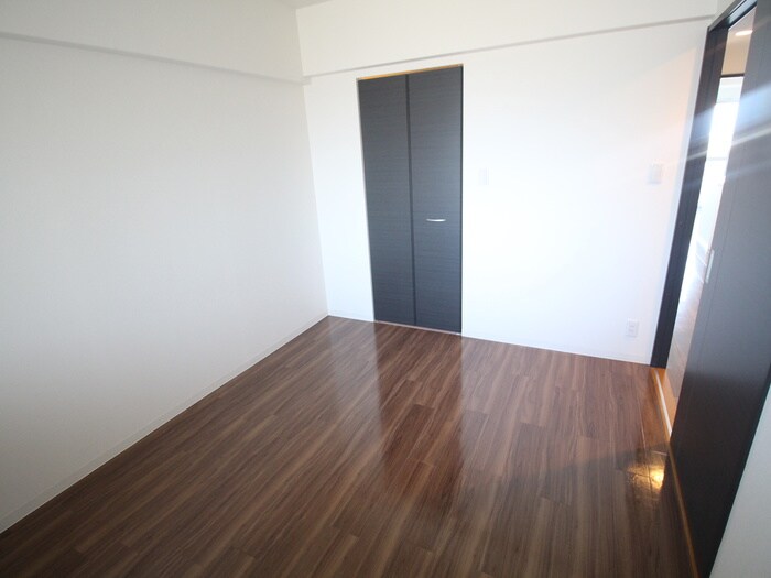 物件内観写真21　(居室)