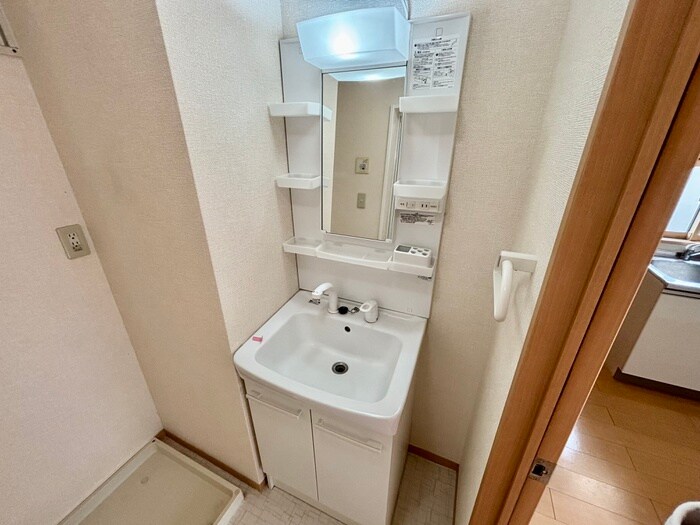 物件内観写真11　(洗面)