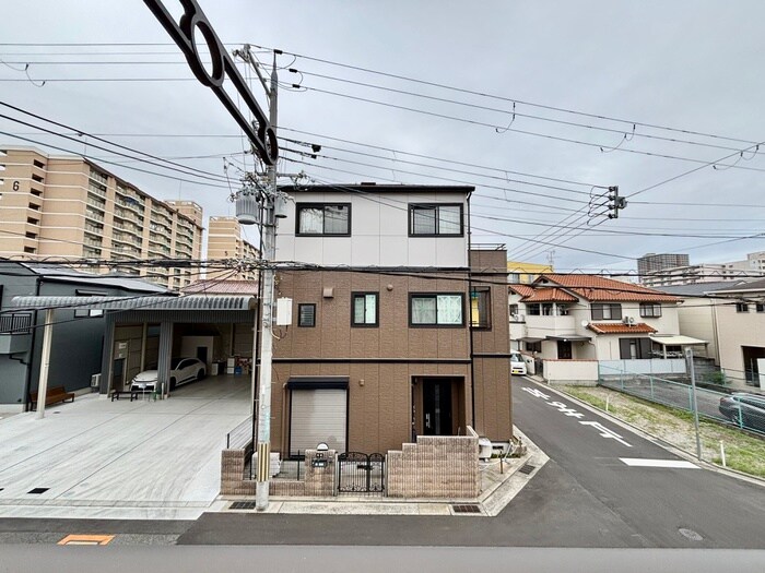 物件内観写真14　(室内からの展望)