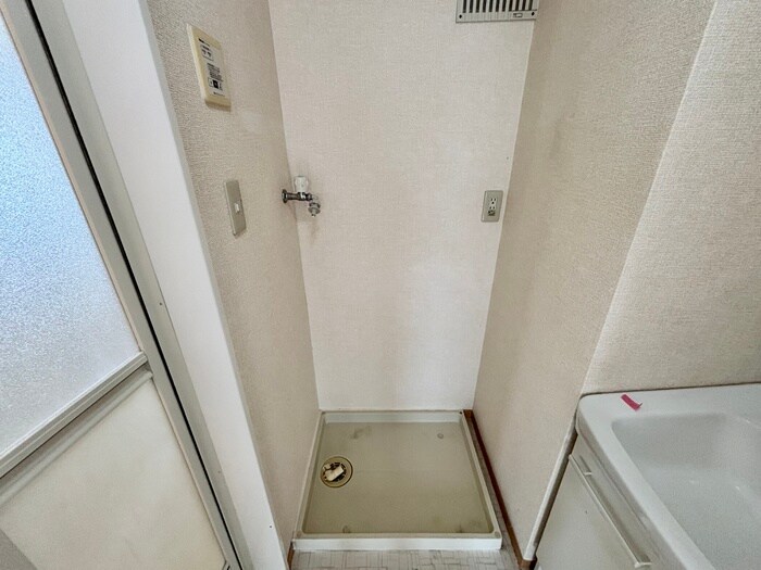 物件内観写真19　(洗濯機置場)