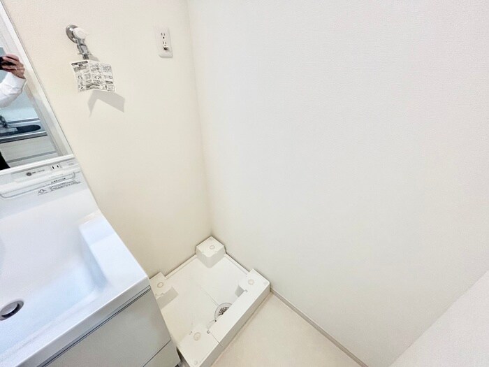 物件内観写真17　(洗濯機置場)