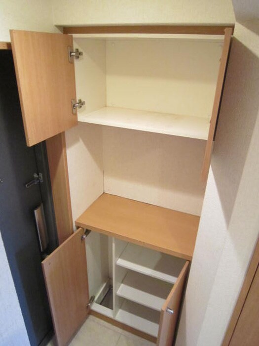 物件内観写真13　(靴箱)