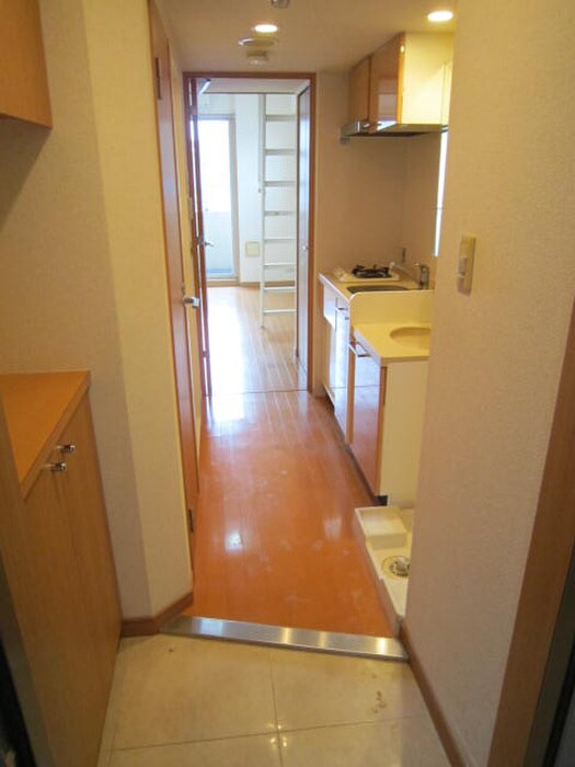 物件内観写真14　(玄関)