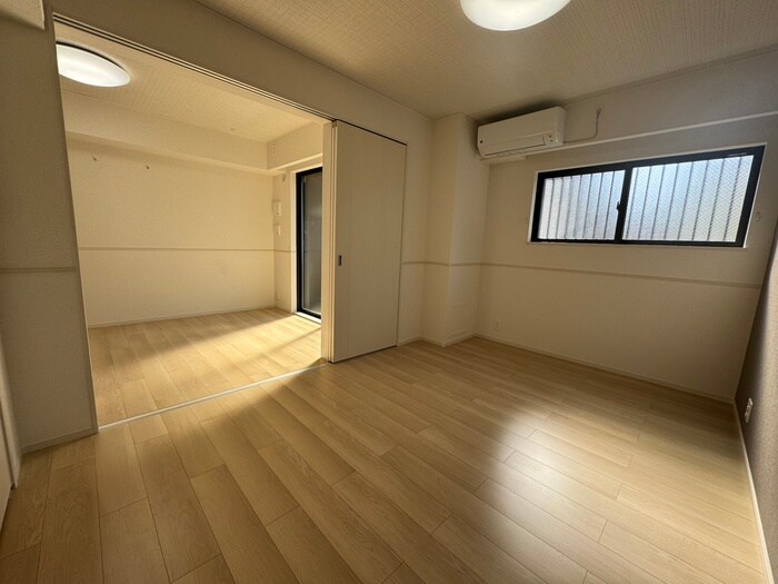 物件内観写真11　(居室)