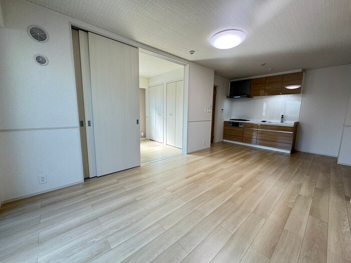 物件内観写真11　(居室)