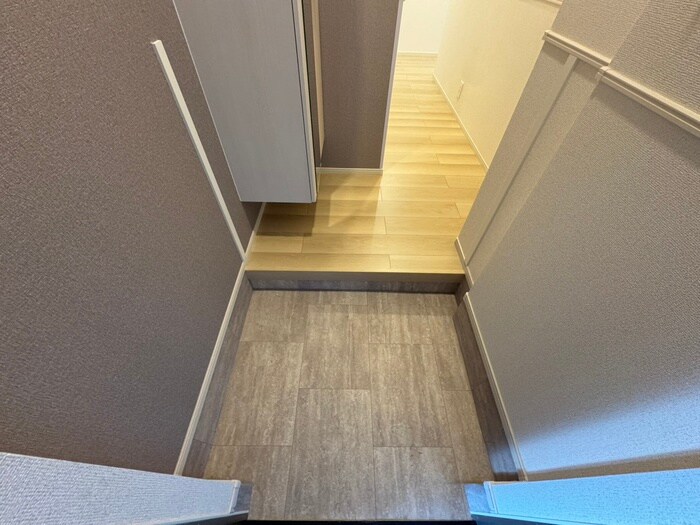 物件内観写真20　(玄関)